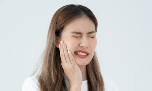 Cách giảm đau sau khi trồng răng implant